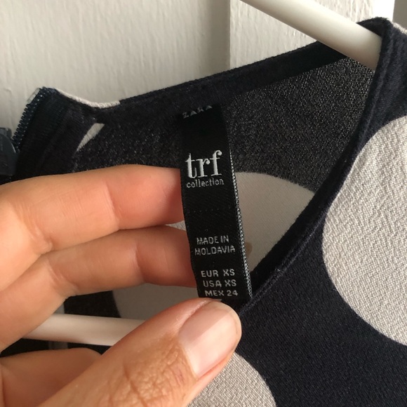 Polka dot Asymmetric Dress with pockets! - Picture 3 of 5